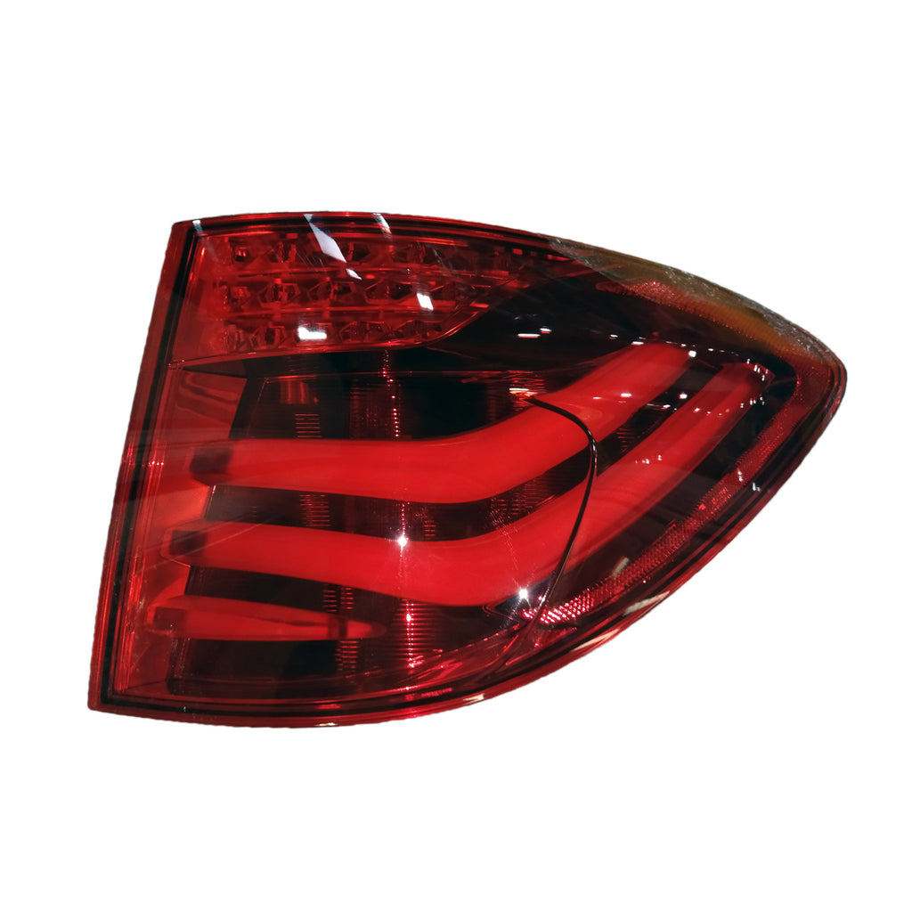Reconditioned Oe Passenger Side Outer Tail Light Lens And Housing For Bmw 5 Series Gran Turismo 2010-2013(BM2805114R)