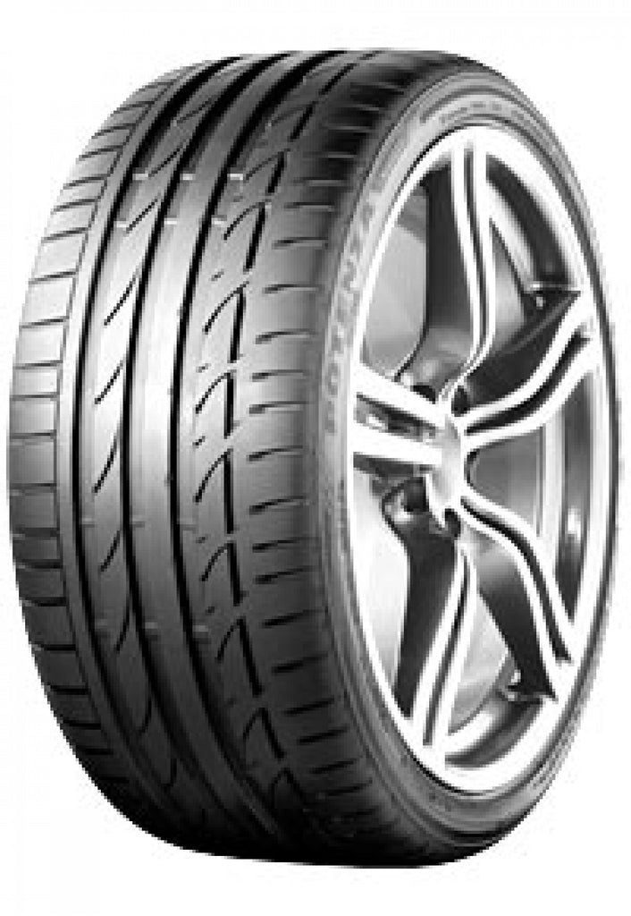 Bridgestone Potenza S001 Summer 225/40R18 92Y XL Tire(012189)